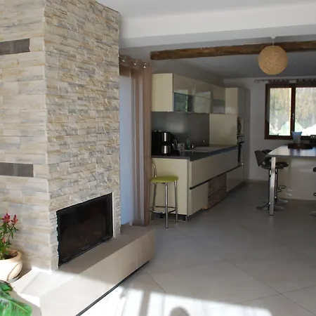 La Ferme De Coron Frühstückspension Belley
