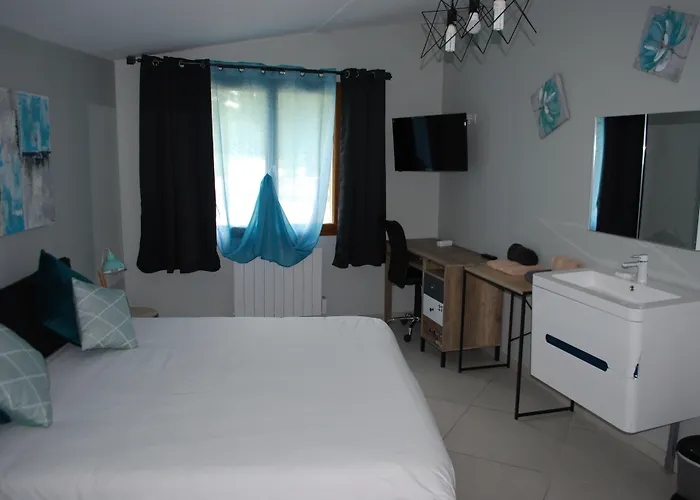 La Ferme De Coron Bed & Breakfast Belley