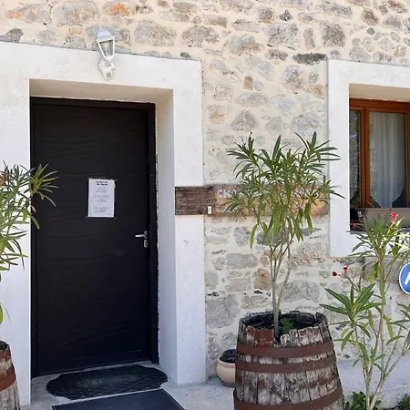 La Ferme De Coron Bed & Breakfast Belley